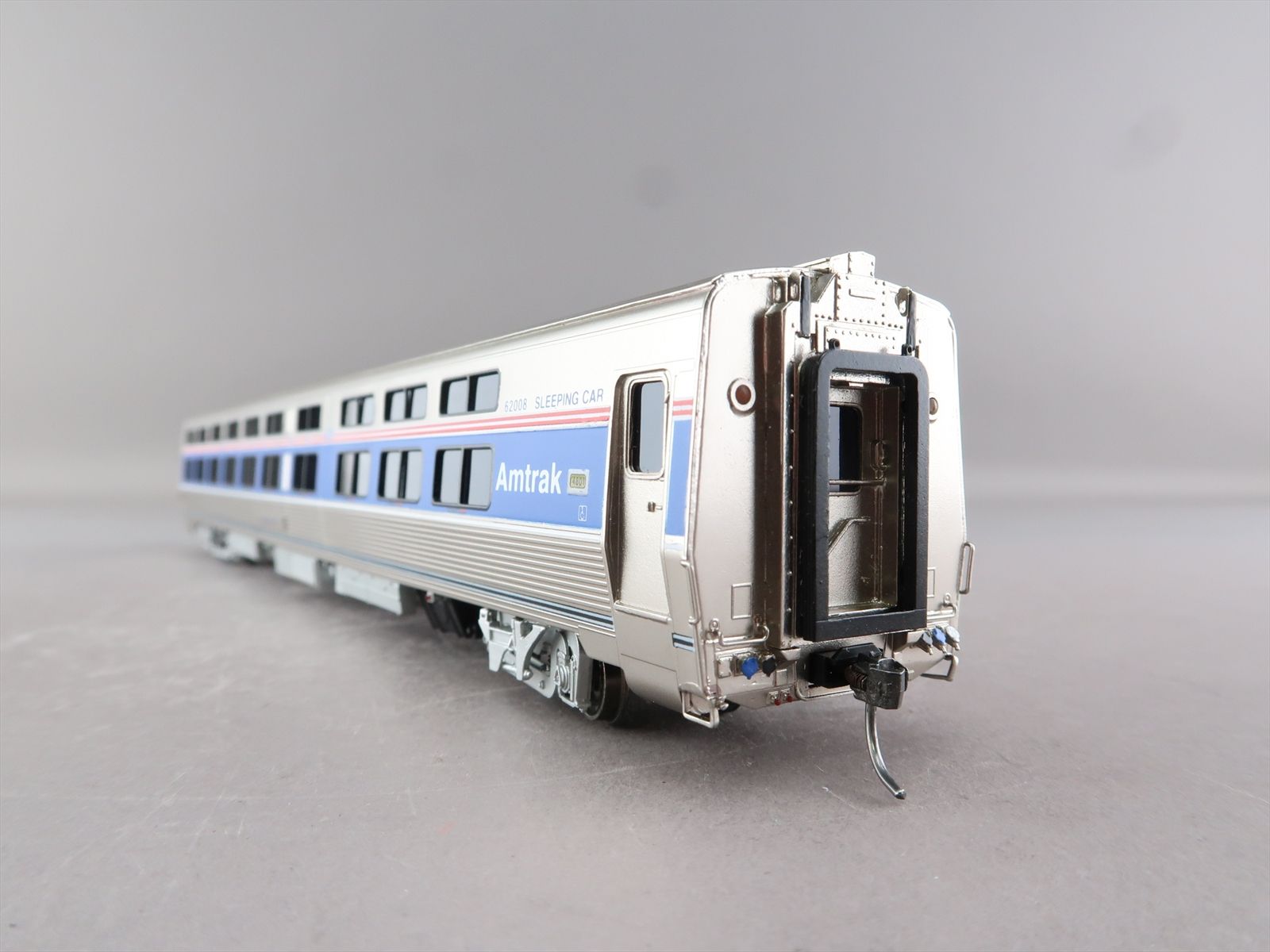 HO Brass Model - OMI 3345.1 Amtrak Viewliner Sleeper EAGLE VIEW #62038 ...